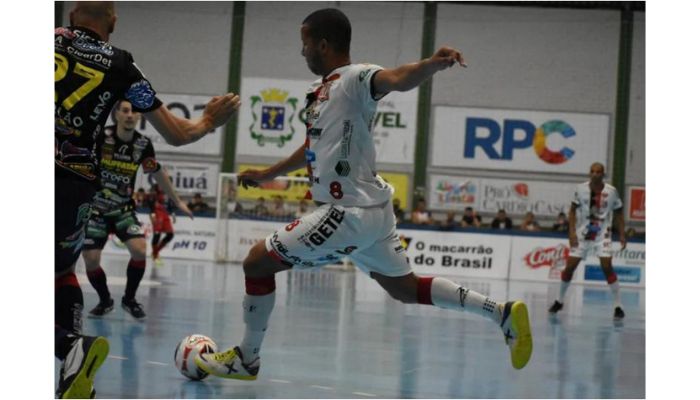 Operário Laranjeiras perde para Cascavel, mas permanece no G4 do Paranaense Chave Ouro de Futsal 